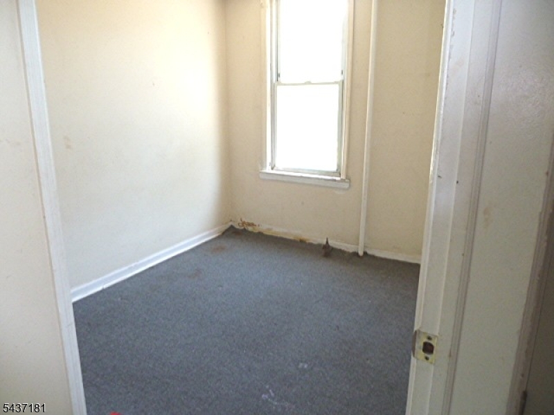 557 Magnolia Avenue Elizabeth NJ 07206