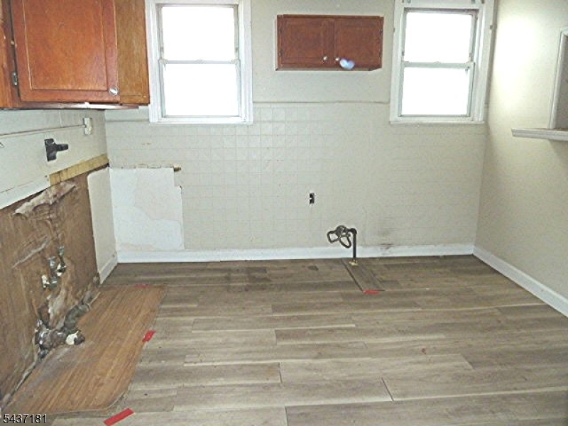557 Magnolia Avenue Elizabeth NJ 07206