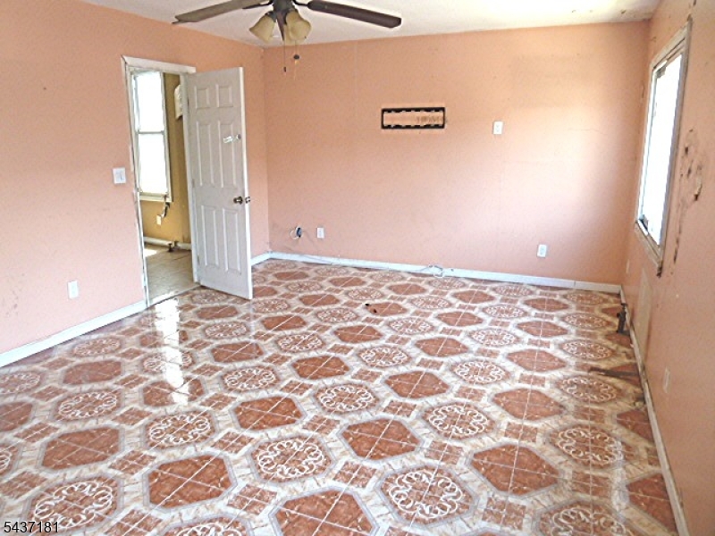 557 Magnolia Avenue Elizabeth NJ 07206