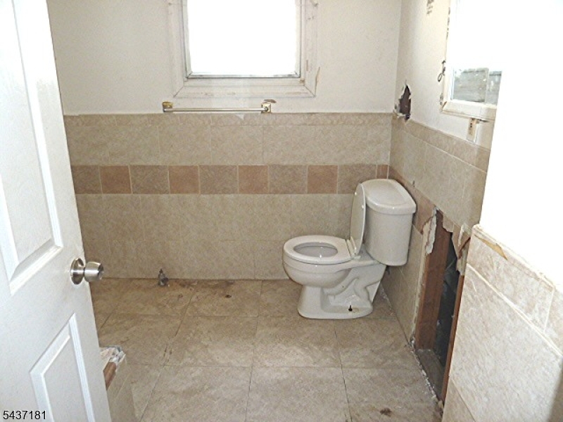 557 Magnolia Avenue Elizabeth NJ 07206
