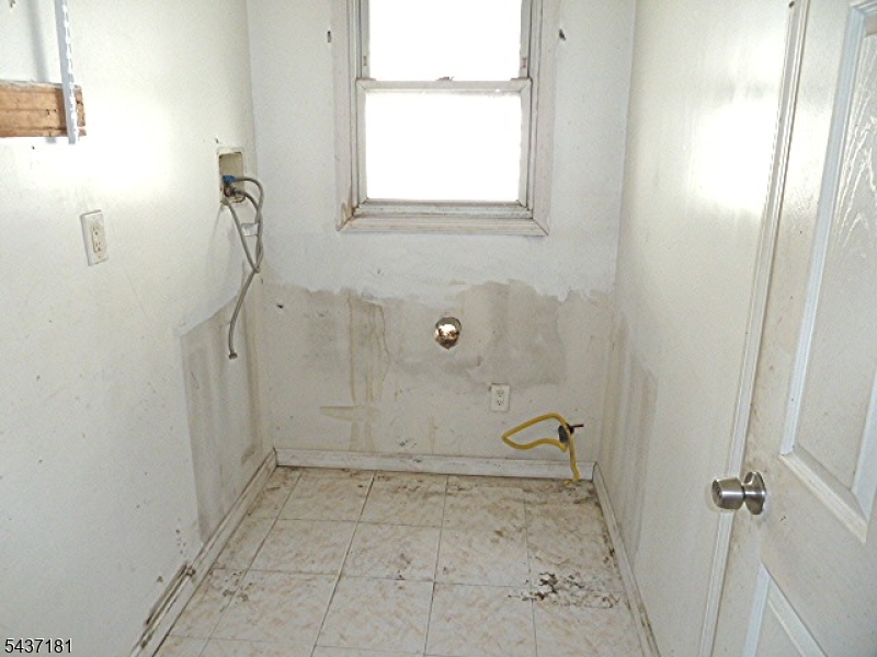 557 Magnolia Avenue Elizabeth NJ 07206