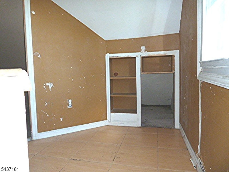 557 Magnolia Avenue Elizabeth NJ 07206