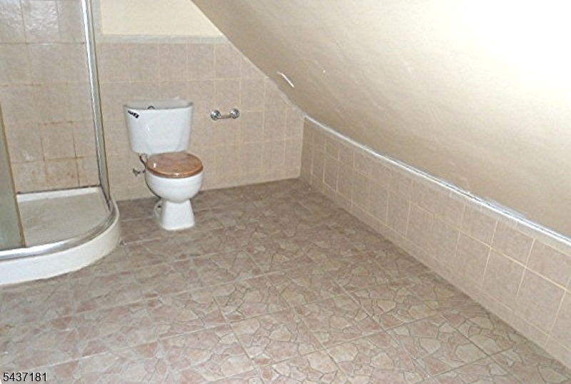 557 Magnolia Avenue Elizabeth NJ 07206
