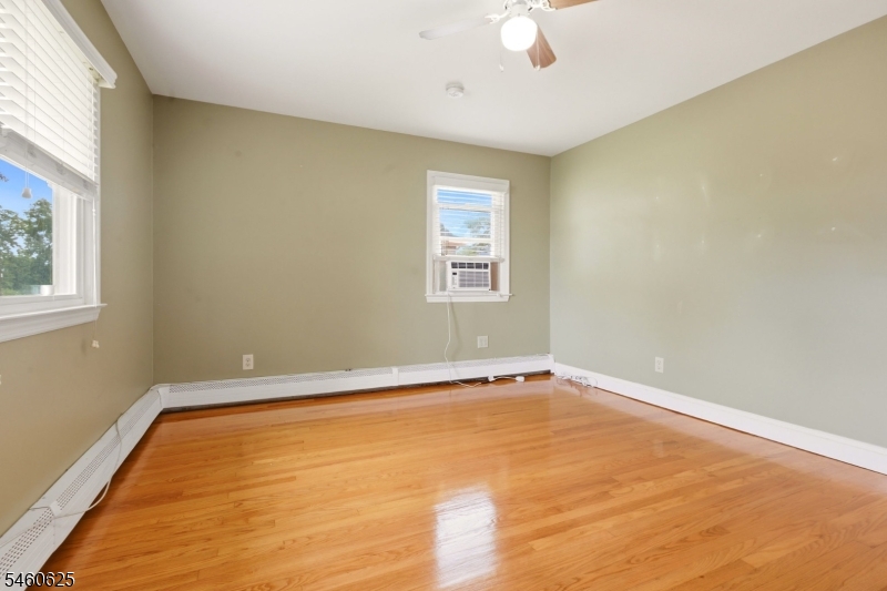 33 Willow Avenue Woodbridge NJ 08830