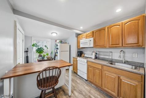 44 State Street East Orange NJ 07017