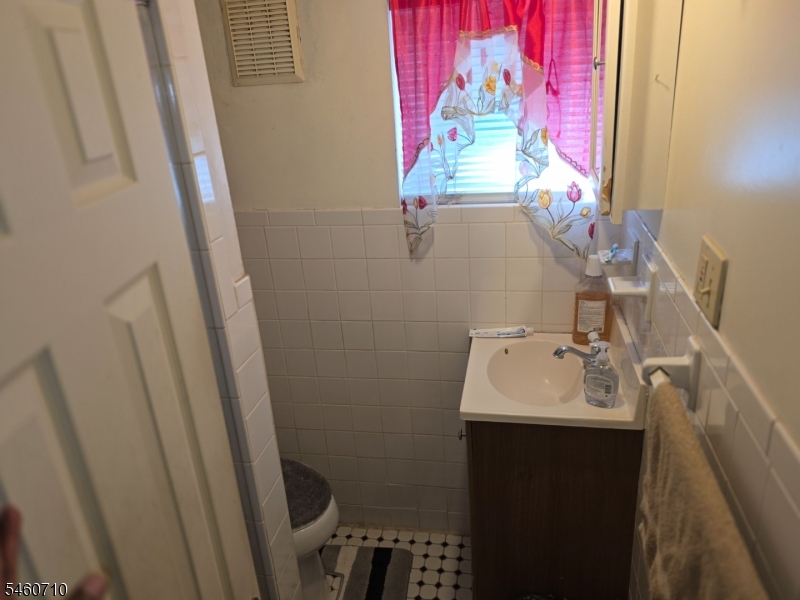 109 Burchard Avenue East Orange NJ 07017