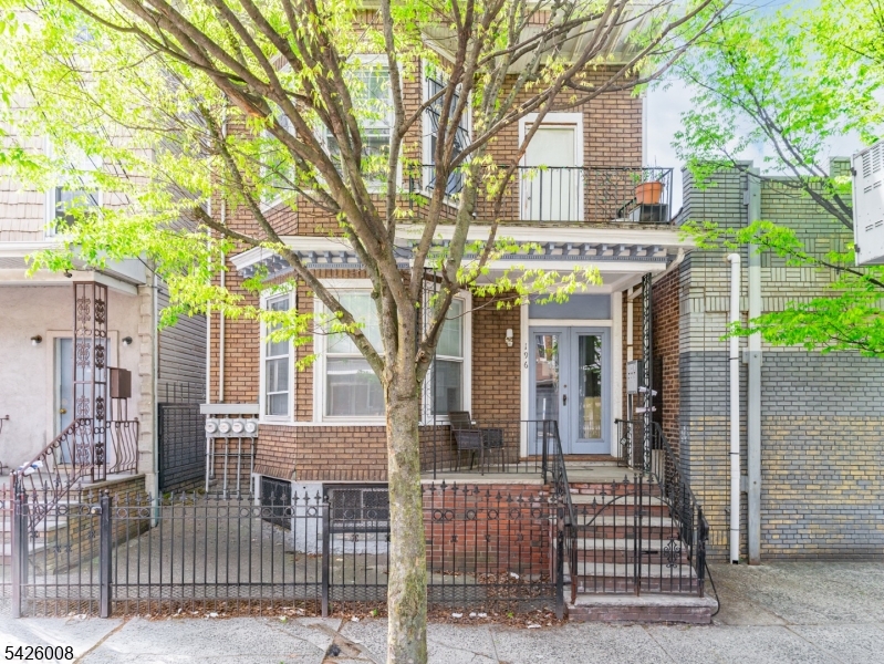 196 Sussex Avenue Newark NJ 07103