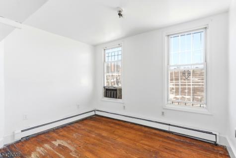 196 Sussex Avenue Newark NJ 07103