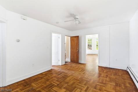 196 Sussex Avenue Newark NJ 07103