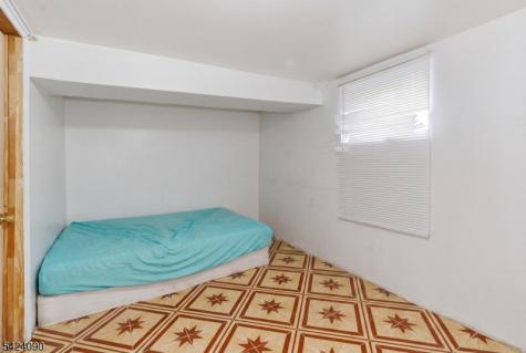 316 Ellery Avenue Newark NJ 07106