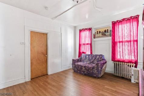 316 Ellery Avenue Newark NJ 07106