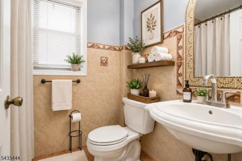 2198 Halsey Street Union NJ 07083