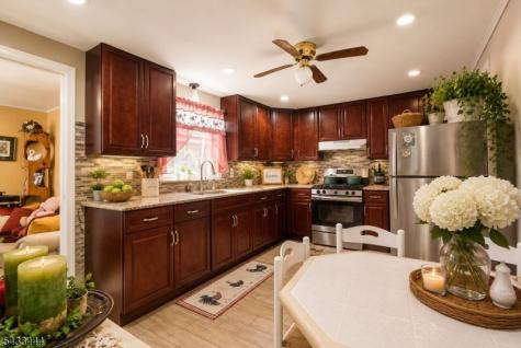 2198 Halsey Street Union NJ 07083