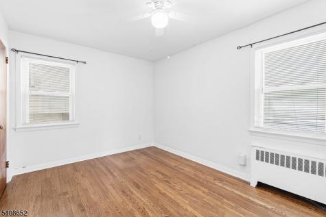 274 Greylock Parkway Belleville NJ 07109