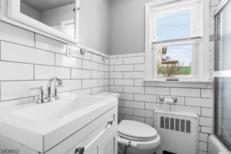 274 Greylock Parkway Belleville NJ 07109