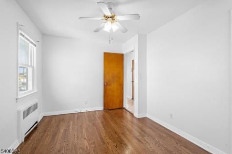 274 Greylock Parkway Belleville NJ 07109