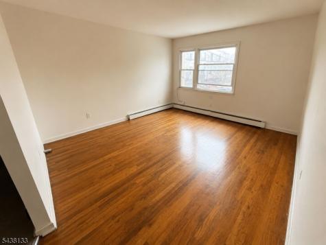 697 N 5th Street Newark NJ 07107