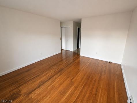 697 N 5th Street Newark NJ 07107