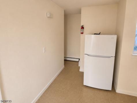 697 N 5th Street Newark NJ 07107