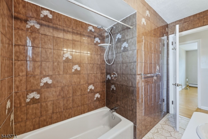 10 N Washington Avenue Woodbridge NJ 07067