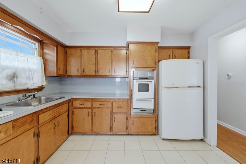 10 N Washington Avenue Woodbridge NJ 07067