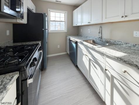 48 Holland Street Newark NJ 07103