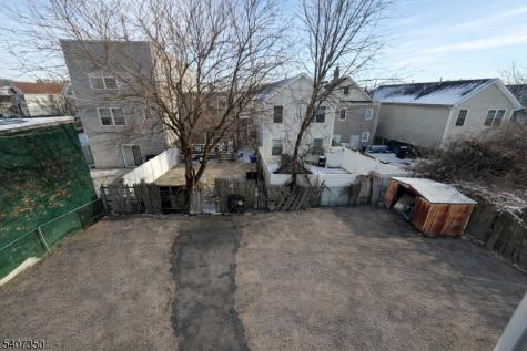 48 Holland Street Newark NJ 07103