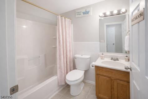 48 Holland Street Newark NJ 07103