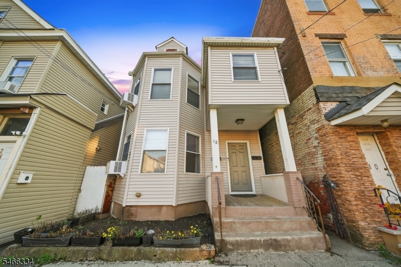 112 4TH Avenue Paterson NJ 07524