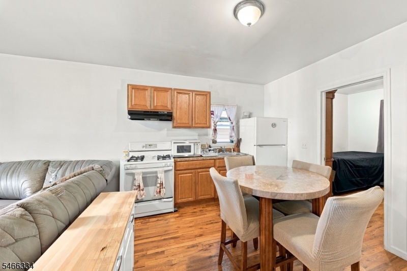 112 4TH Avenue Paterson NJ 07524