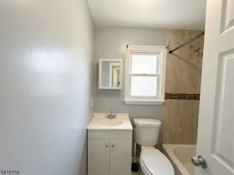 237 6TH Avenue Newark NJ 07107