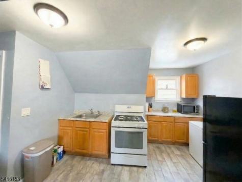 237 6TH Avenue Newark NJ 07107