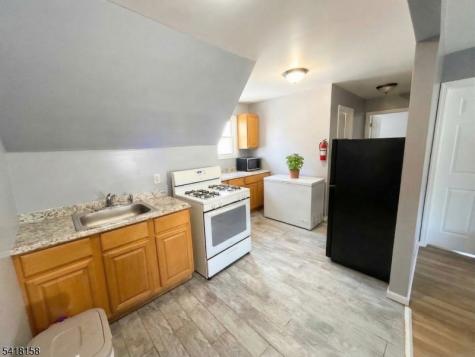 237 6TH Avenue Newark NJ 07107