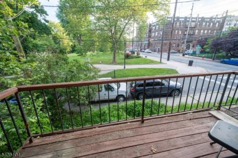 6 Bayside Park Drive Jersey City NJ 07305