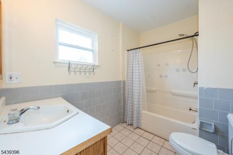 81 Lane Avenue West Caldwell NJ 07006