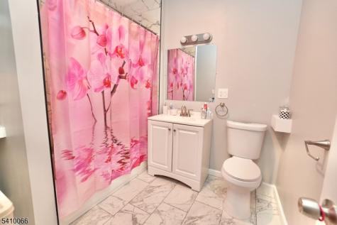 172 Delavan Avenue Newark NJ 07104