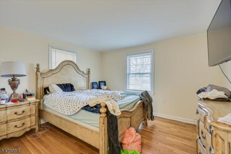 346 N 6th Avenue Manville NJ 08835