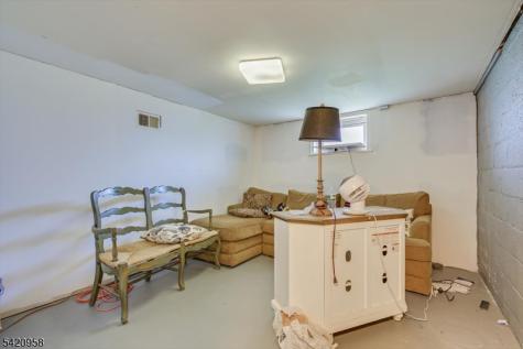 346 N 6th Avenue Manville NJ 08835