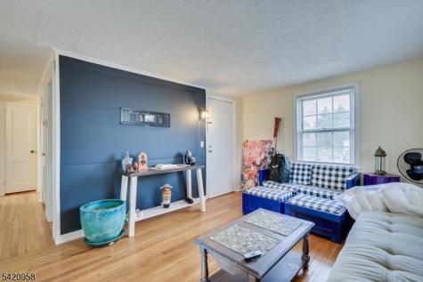 346 N 6th Avenue Manville NJ 08835