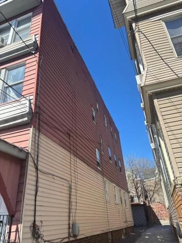 419 Jelliff Avenue Newark NJ 07112
