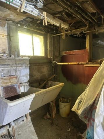 51 Brookwood Street East Orange NJ 07018