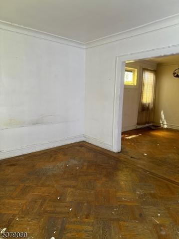 51 Brookwood Street East Orange NJ 07018