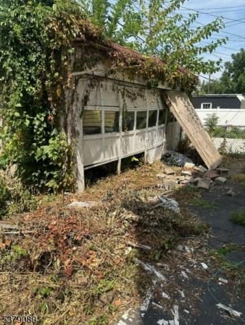 51 Brookwood Street East Orange NJ 07018