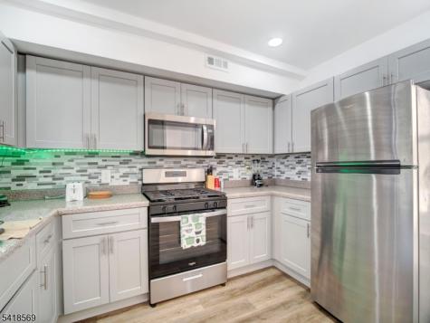 76 Amherst Street East Orange NJ 07018