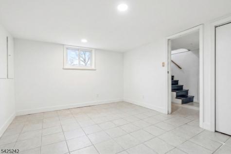 116 Mapes Avenue Newark NJ 07112