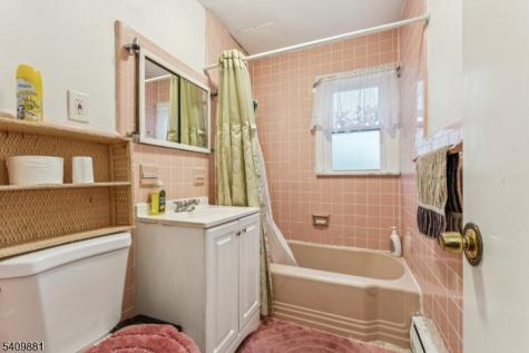 18 Gifford Court Maplewood NJ 07040
