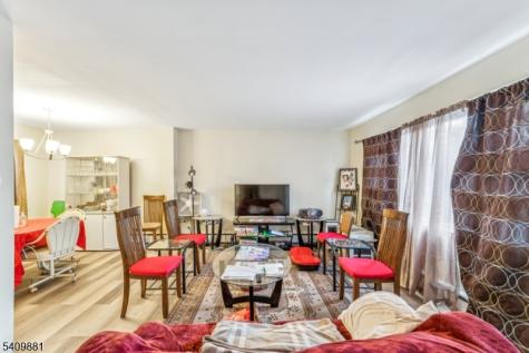 18 Gifford Court Maplewood NJ 07040