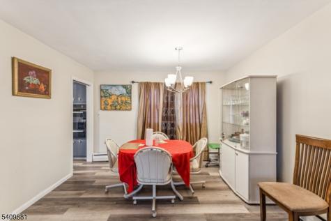 18 Gifford Court Maplewood NJ 07040