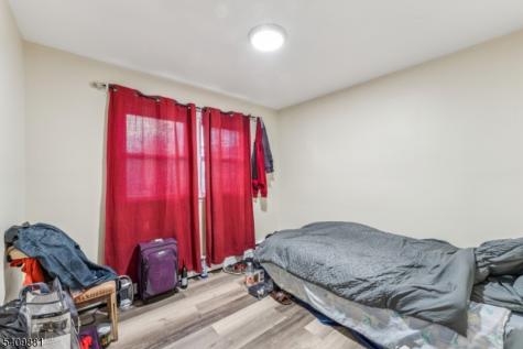 18 Gifford Court Maplewood NJ 07040