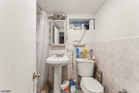 18 Gifford Court Maplewood NJ 07040